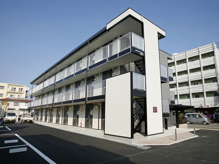 レオパレスラビホワ23302の外観