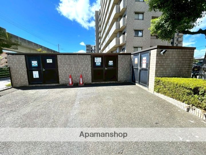 サーパス文化の森の外観