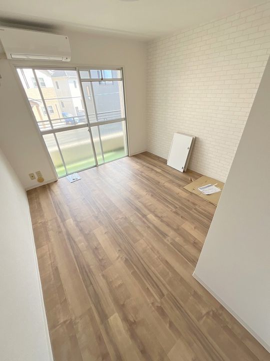 ライヴリー加納310の内装