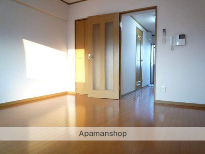 サンリットコートS・Tの居間