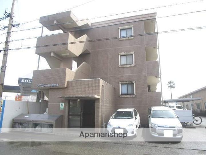 プランドール井之上の外観