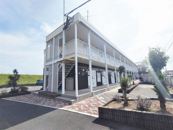 レオパレスBLUE ATOLL110の外観