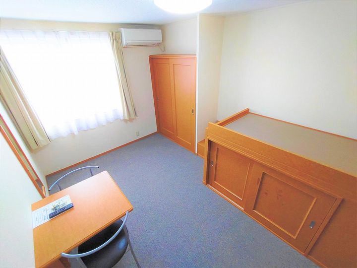 レオパレスザファースト208の居間