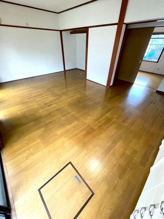 クレシェンテ恒久101の内装