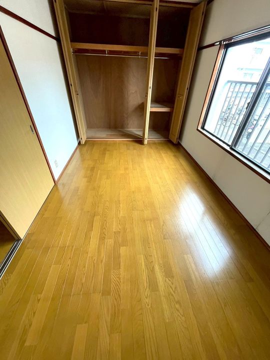 クレシェンテ恒久101の内装