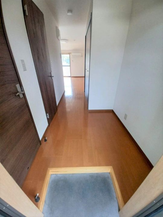 コーポタンポポの玄関