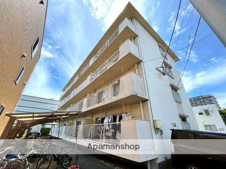 奥野ビル102の外観