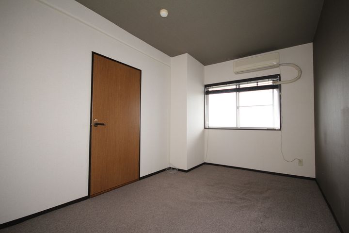 メゾンド都原306の内装