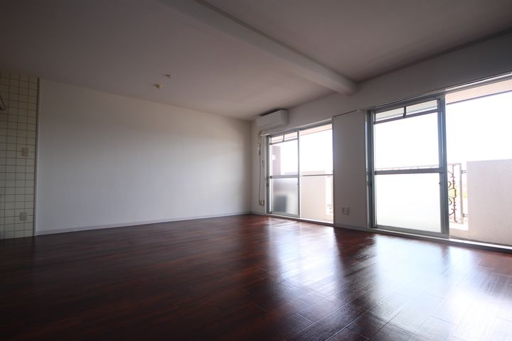 メゾンド都原307の内装