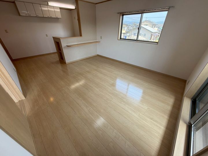 M’S TWO(エムズツー)の居間