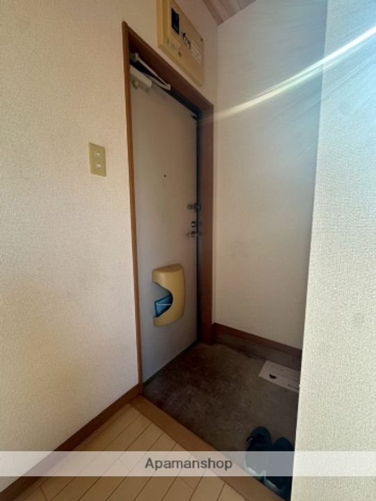 ラパン郡元の玄関