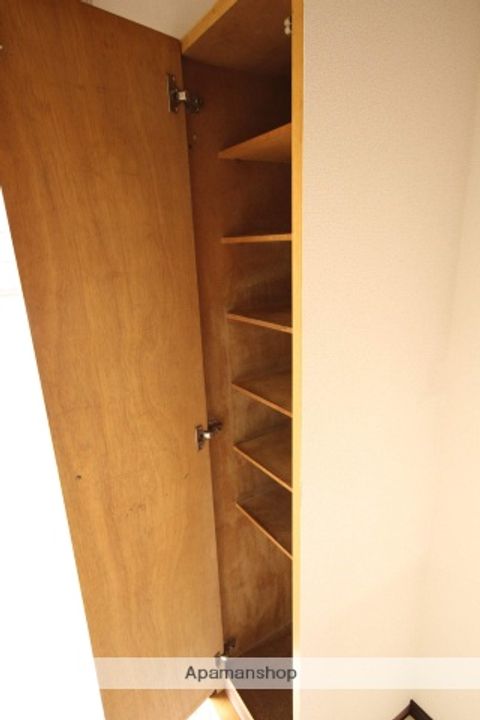 メイプルコート一万城 A・B・C棟C103の内装