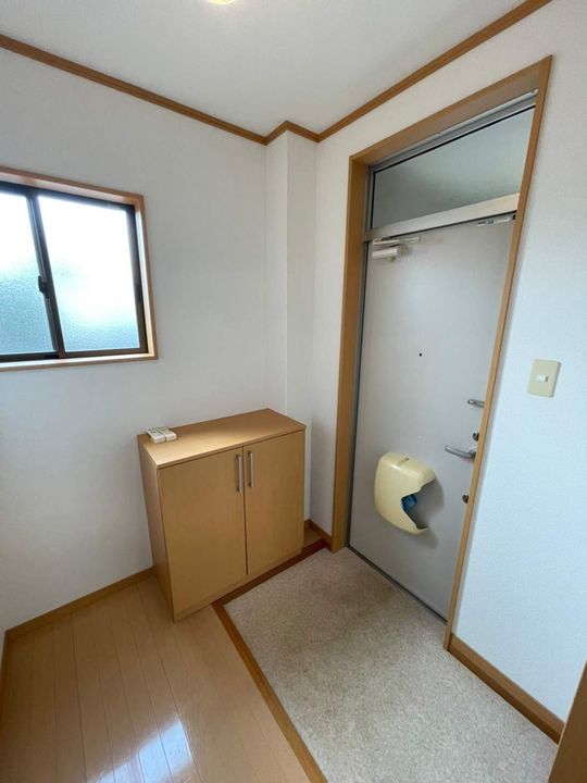 カナダコーポ102の玄関