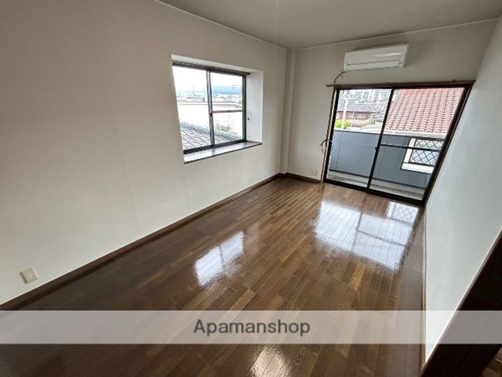 MT番館205の内装