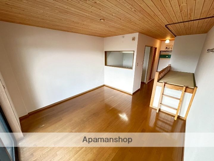 ラパン吉尾303の内装