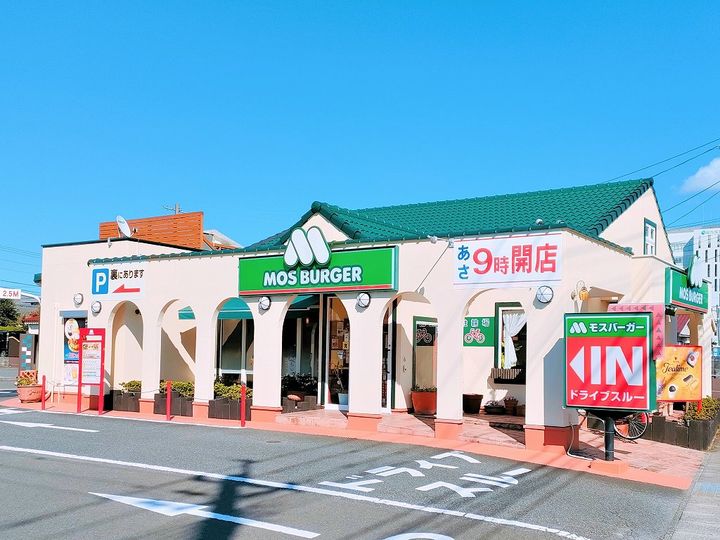 レオネクストリヴァーノームの周辺