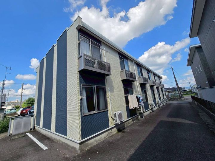 レオネクストリヴァーノームの外観