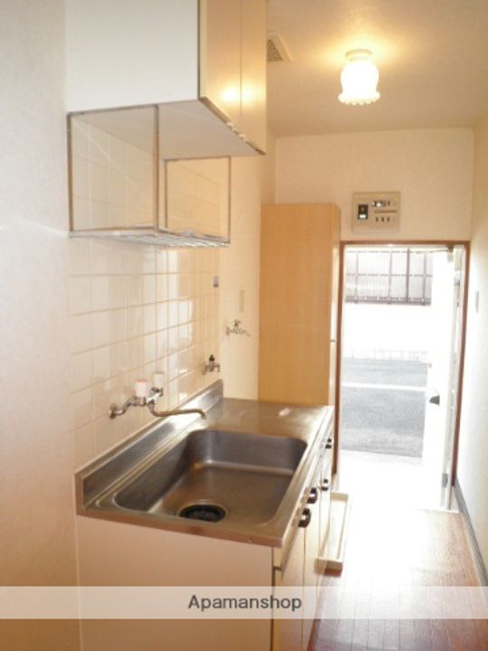 メイプルコート一万城 A・B・C棟C103のキッチン