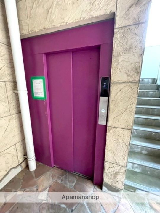 ベルヴィーユ恒久703の外観