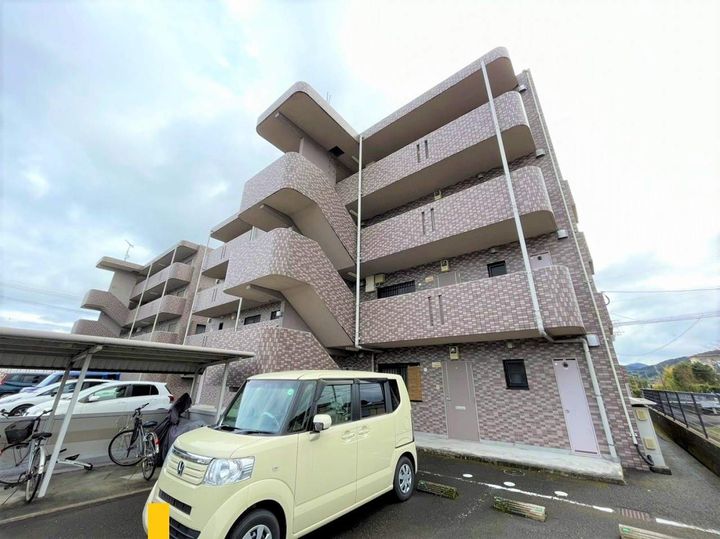 ユーミー由地の外観