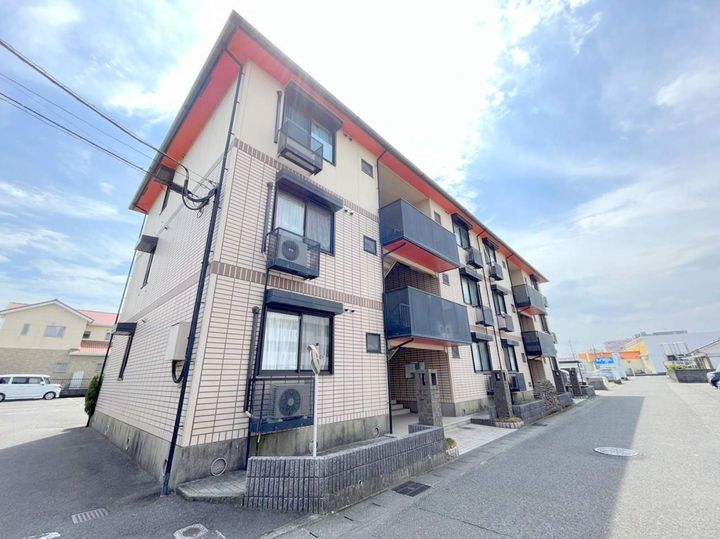 エアーズロックの外観