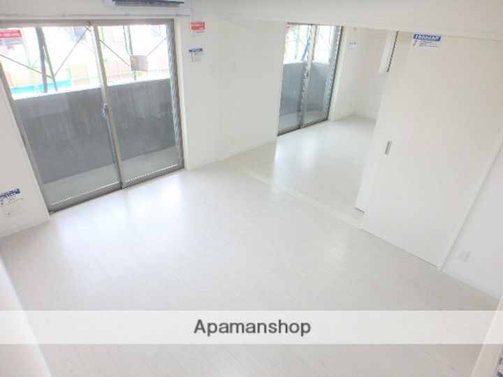 ヒカオオリエントマンション南館の居間