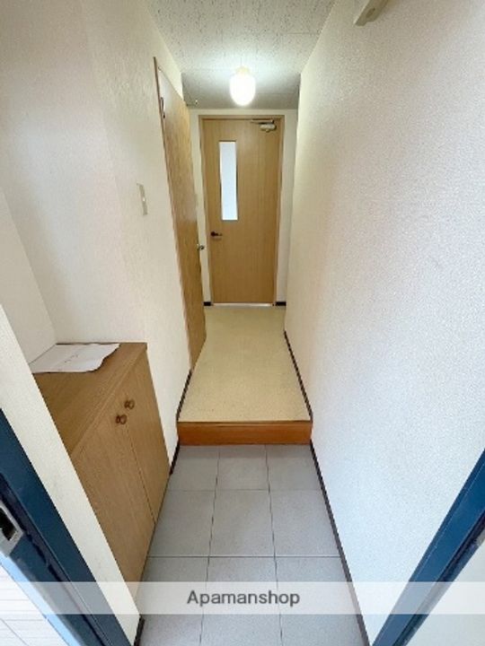 マンションニシヒロ203の玄関