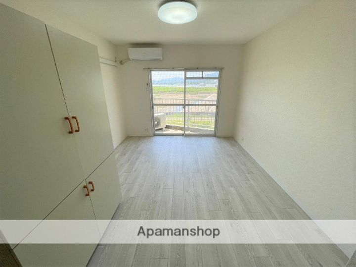 宮崎県宮崎市清武町木原の賃貸マンション303の居間