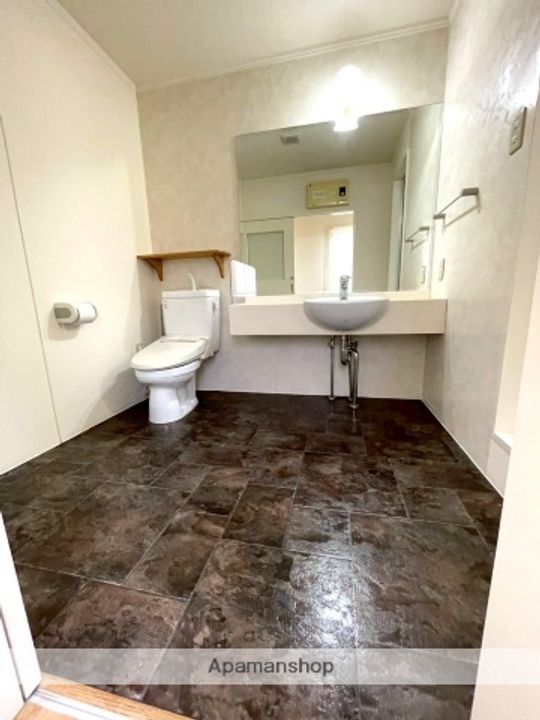 宮崎県宮崎市橘通東5丁目の賃貸マンション701の内装