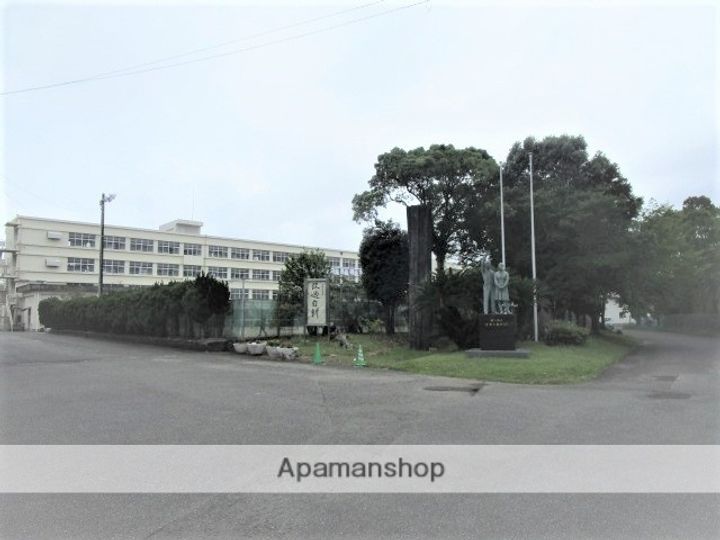 エレガンス恒久Bの周辺