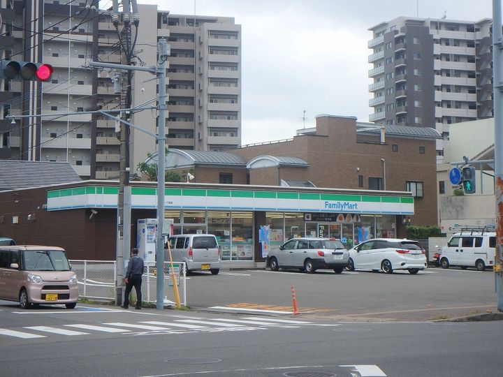 ルミナス松山402の周辺