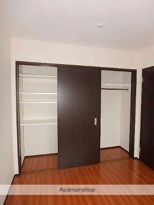 ワンリーフマンション205の内装