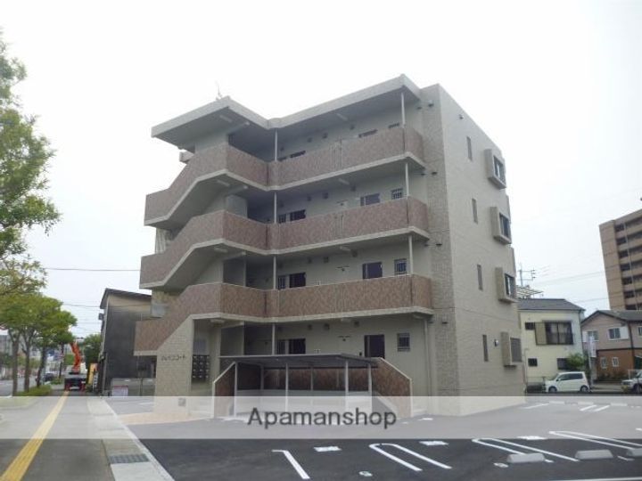 宮崎県日南市岩崎1丁目の賃貸マンションの外観