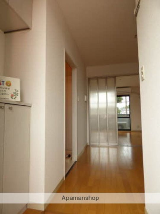 フレグランスアザレアの玄関