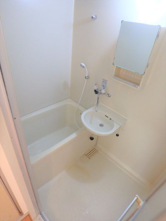 ジェネスハイツ B棟の風呂