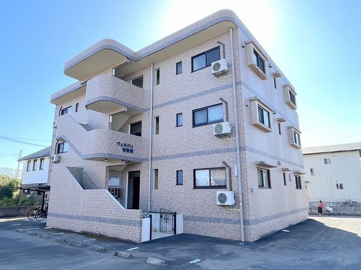 ヴェルジュ壱番館の外観