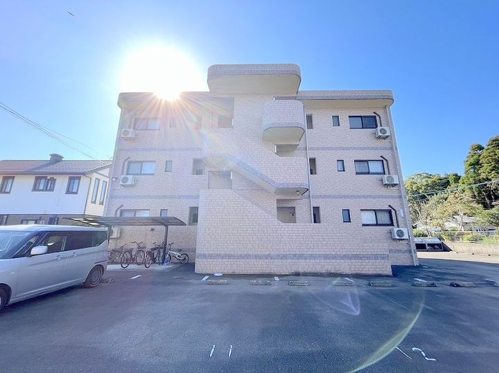 ヴェルジュ壱番館の外観