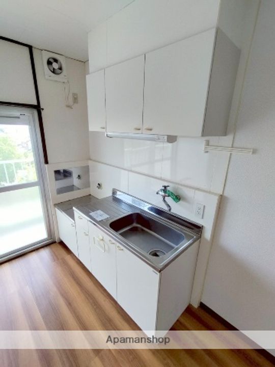 横山マンション102のキッチン