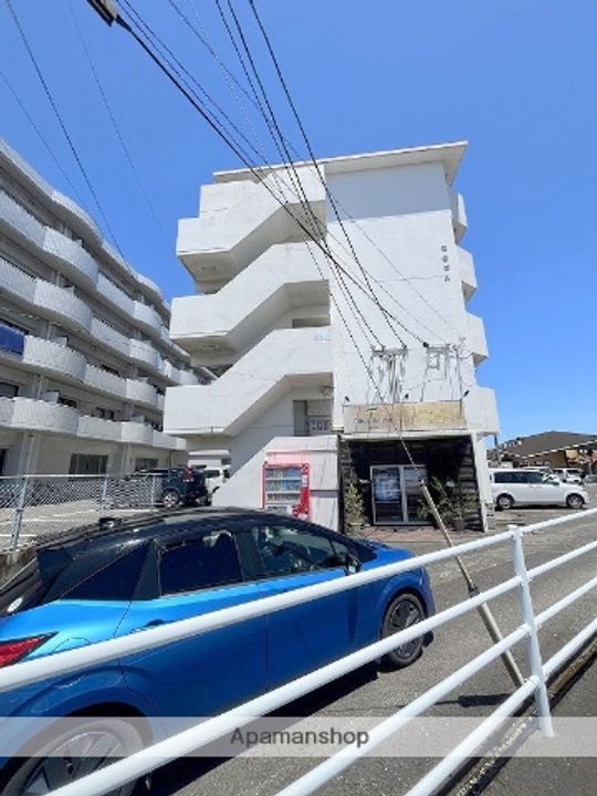 栄信ビル406の外観