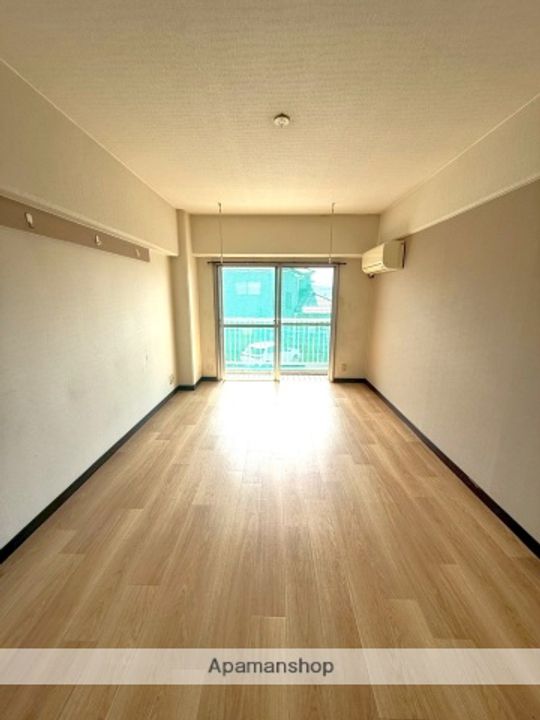 コーポレーション華210の内装