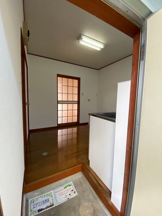 大淀コーポ102の玄関