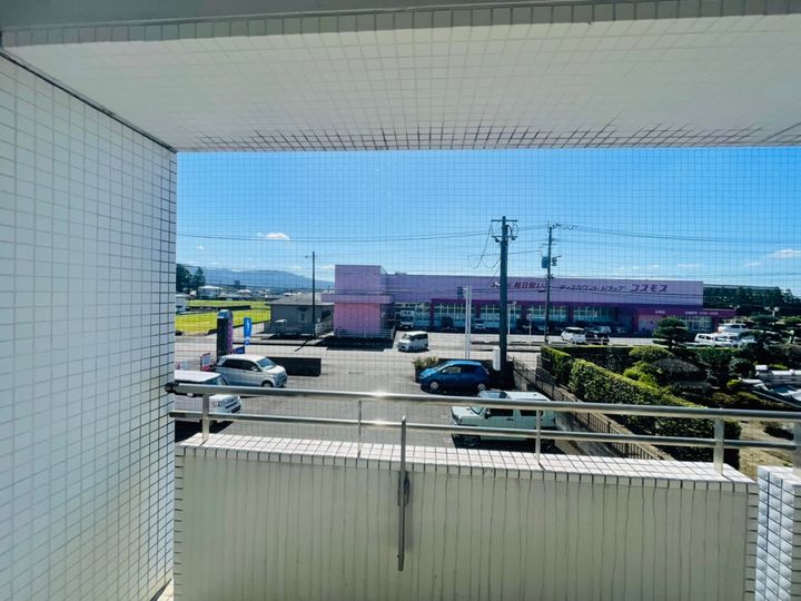 フローリッシュ広呂原の内装