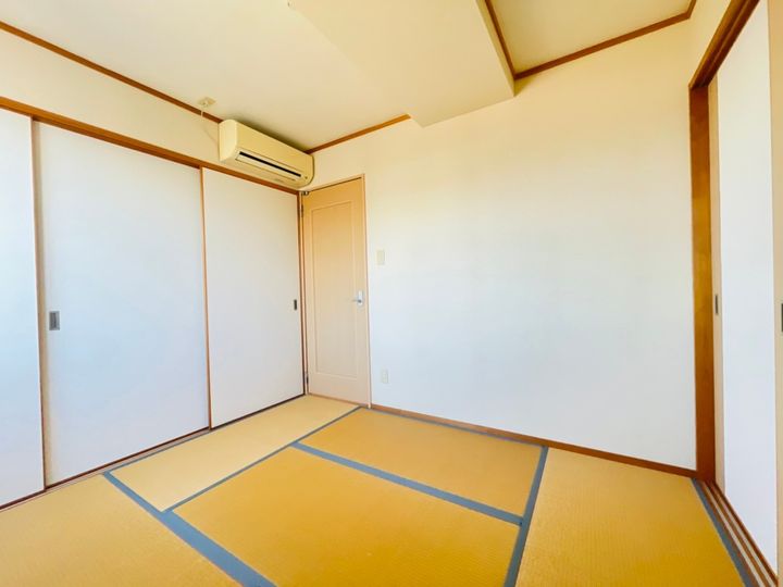 フローリッシュ広呂原の内装