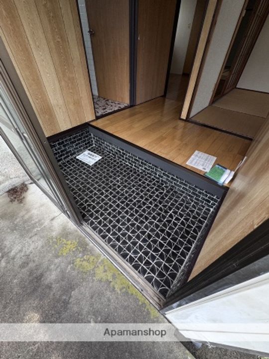 宮崎県都城市南鷹尾町(一戸建)の賃貸物件戸建ての玄関