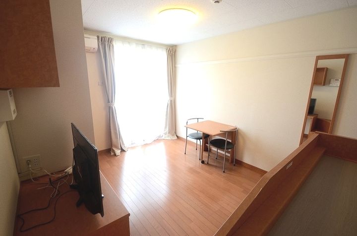 レオパレスMOONⅡ103の居間