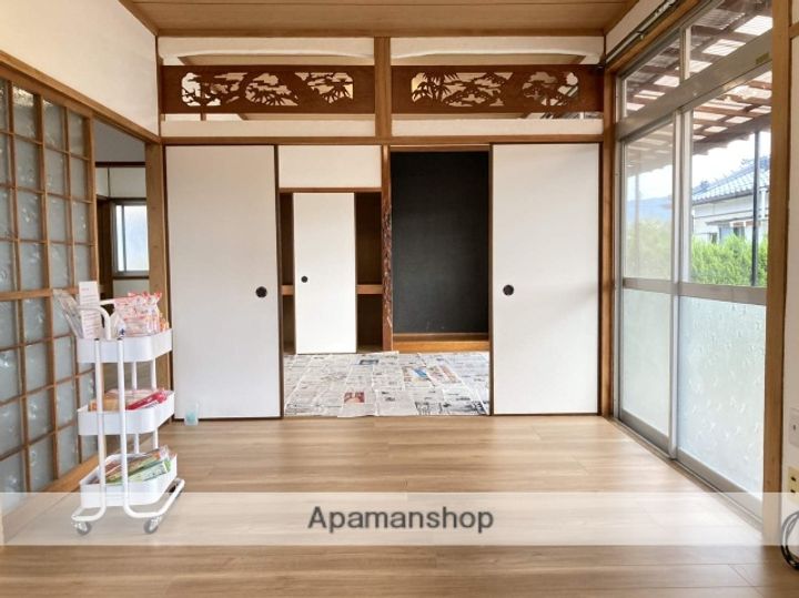 宮崎県都城市若葉町(一戸建)の賃貸物件戸建ての居間