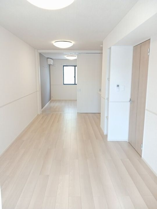 ロータス都城2の居間