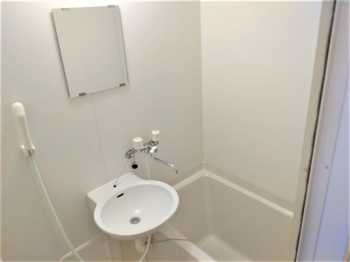 レオパレスヒルズハイネ201の風呂