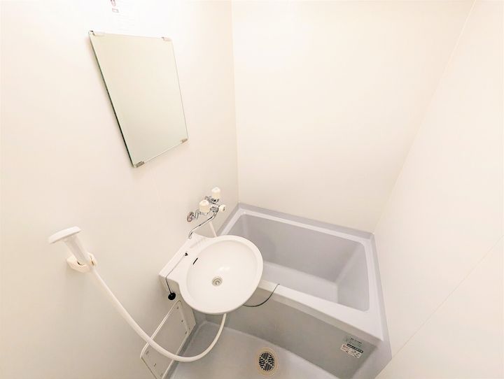 レオパレスフェニックスIN波島201の風呂