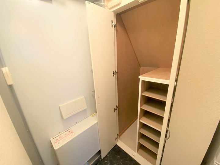 レオパレス佳105の玄関